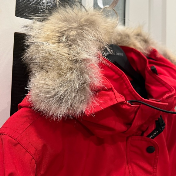 SOLDCanadagoose Trillium Parka - Picture 6 of 13